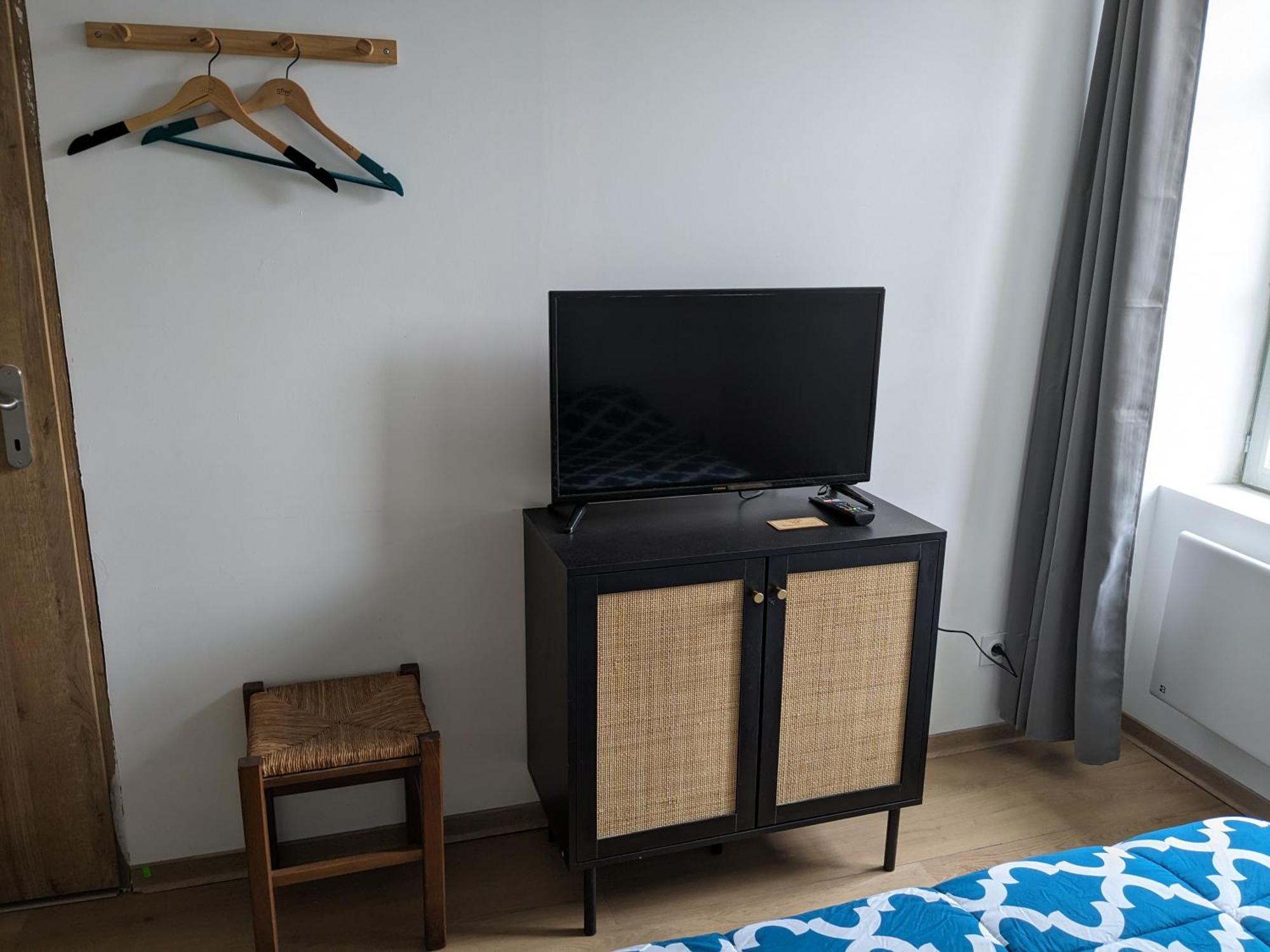 Chez Cornelia Bed & Breakfast Estaing  Ngoại thất bức ảnh